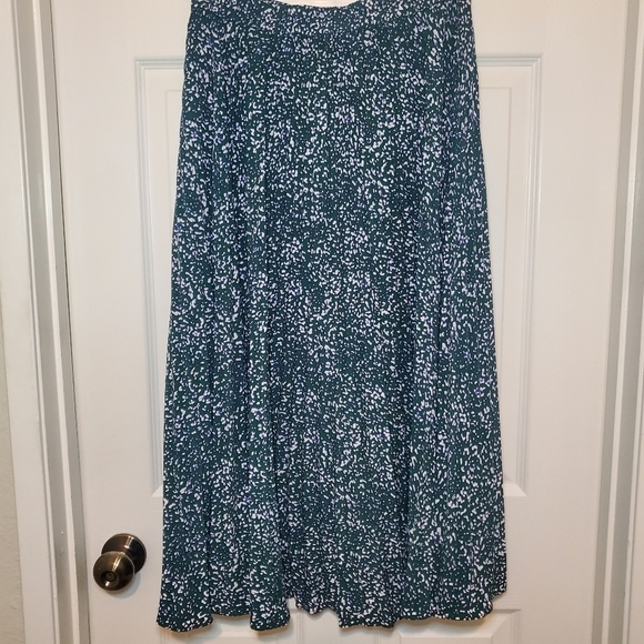 Skies Are Blue Saige Pleated Midi Skirt Green Dot Pull On Elastic Waist XL - Picture 7 of 13